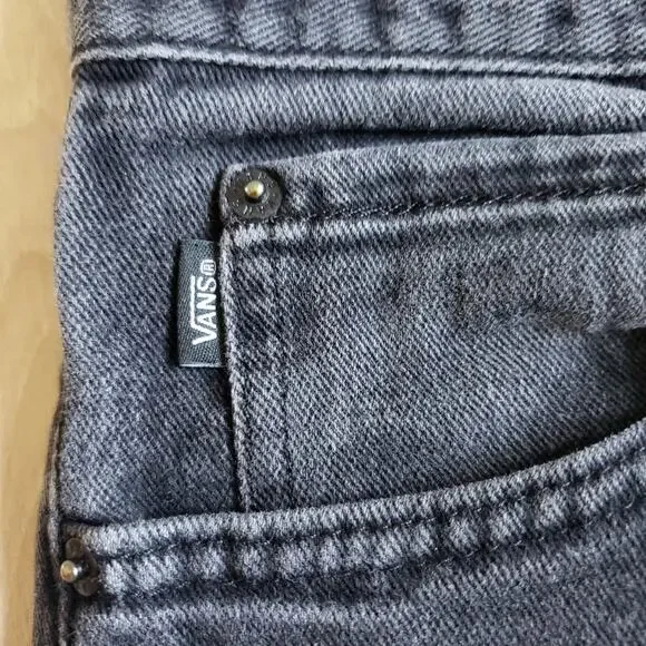 Vans V16 Jeans Mens 30x32 Black Slim Fit Mid Rise Skateboarding Denim Pants - Picture 4 of 9